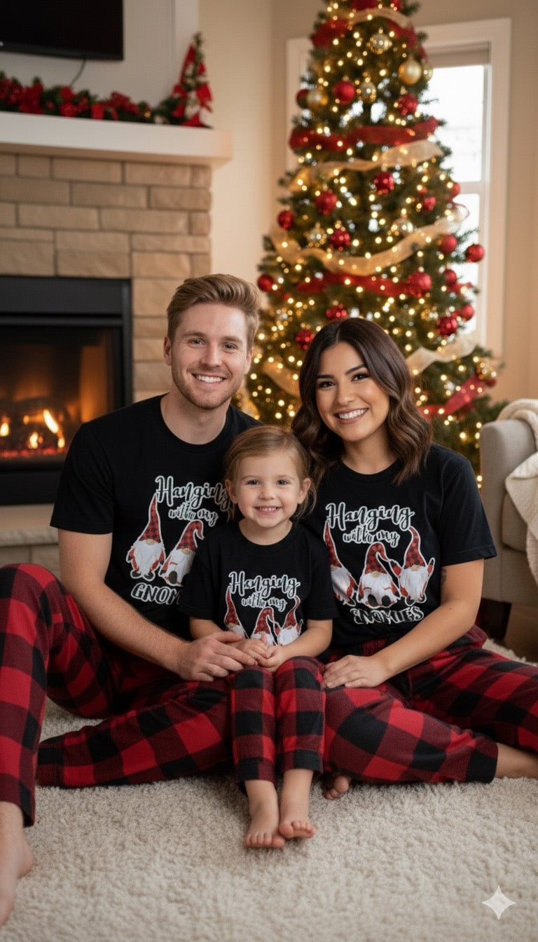 Pijama navideña personalizada (playera cuello redondo)